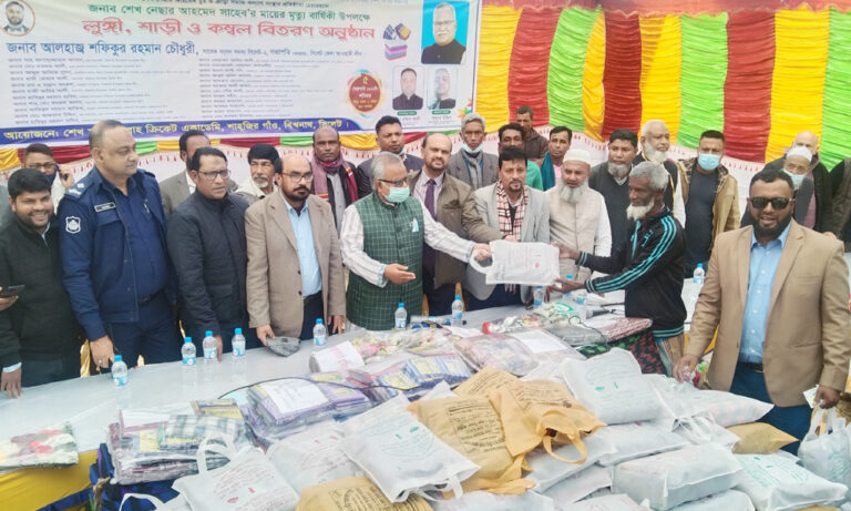বিশ্বনাথে ৩শ পরিবারকে যুক্তরাজ্য প্রবাসীর বস্ত্র বিতরণ