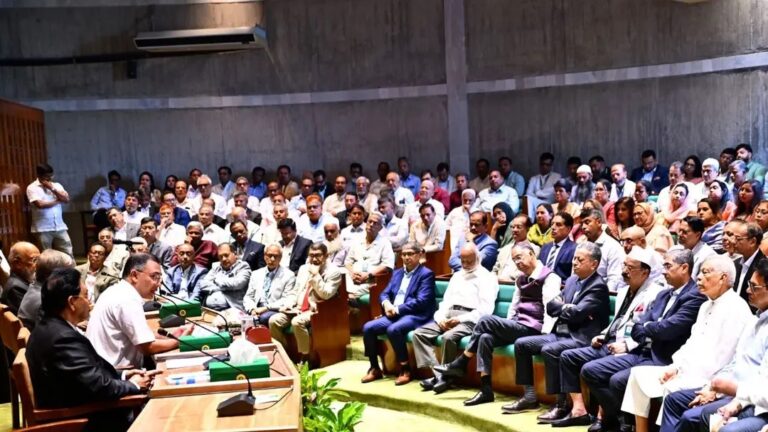 রাষ্ট্রপতি নির্বাচনের আগে বিএনপির সরকারদলীয় সভা
